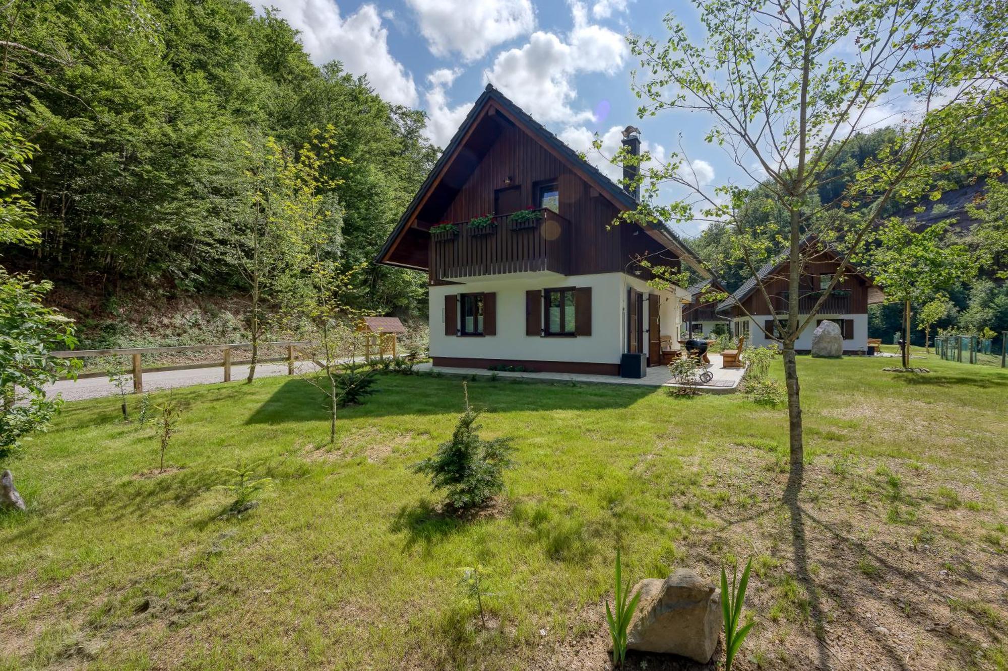 Resort Stari Malni, Osilnica - Vacation Houses Stari Malni Phòng bức ảnh